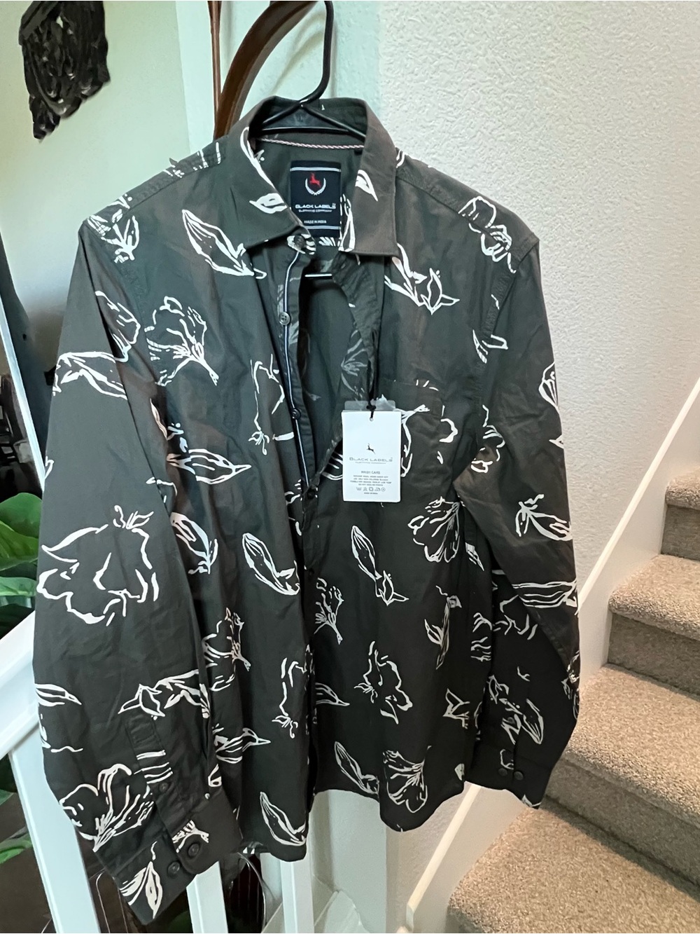 Black Label Dark Olive Green Shirt with White Floral Outline Size L